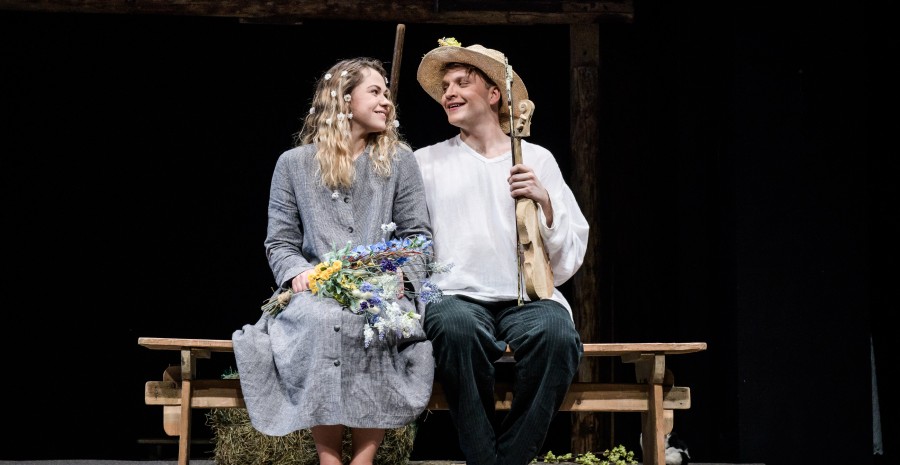 { todayEvent.performance.name }}